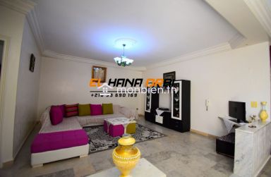 À vendre, rez-de-chaussée avec studio indépendant