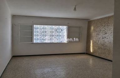 Appartement pour Étudiants à Bab Saadoun, Tunis**
