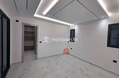 VILLA NEUVE AVEC PISCINE - TITRE BLEU - TEZDAINE DJERBA ZA