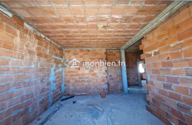 Coquette villa avec piscine encours de construction à vendre 51355351