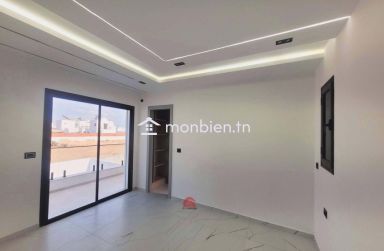 VILLA NEUVE AVEC TITRE BLEU À TEZDAINE DJERBA ZA