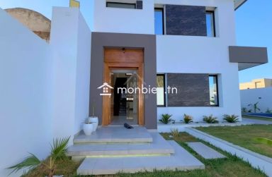 Belle villa toute neuve 2S+4 avec piscine à vendre 51355351