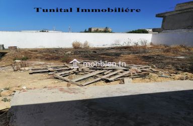 La marsa bhar lazreg A vendre terrain clôturé , zone villa bon emplacement