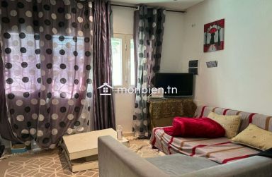 une maison située au 2ème étage à El Omrane Supérieur,