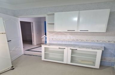 Appartement s+3 à 50 m de la plage à Hammamet à vendre 51355351