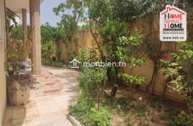 Villa Azordi à Louer à Gammarth