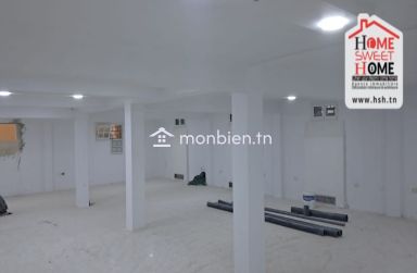 Local Riva à Louer à Montfleury