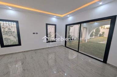 Villa S+4 toute neuve avec grand jardin à vendre à Hammamet Sud 51355351