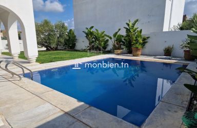 Villa avec jardin et piscine à vendre à Hammamet Sud51355351