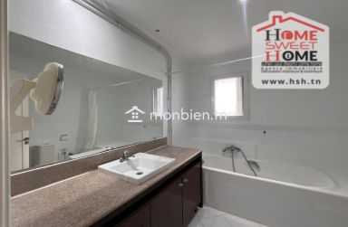 Villa Menard à Louer aux Berges du Lac 1