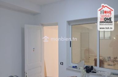 Local Riva à Louer à Montfleury