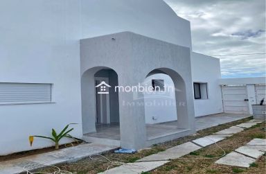 Charmante villa s+3 avec piscine à Hammamet à vendre 51355351