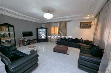 Maison S+2 avec jardin à vendre à Hammamet Sud 51355351