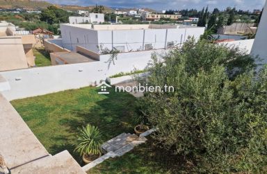 Villa avec jardin et piscine à vendre à Hammamet Sud51355351