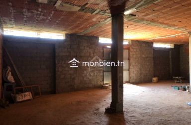 Maison S+2 avec 3 garages à vendre à Korba 51355351