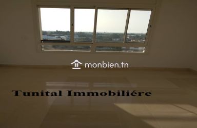 la Soukra coté park A vendre bel duplex neuf au 6éme étage avec ascenseur