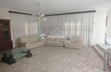 Une villa avec jardin à vendre à Hammamet 51355351