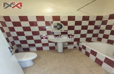 A vendre Appartement à El Mourouj 5 - à 2 minutes de station terminus métro.