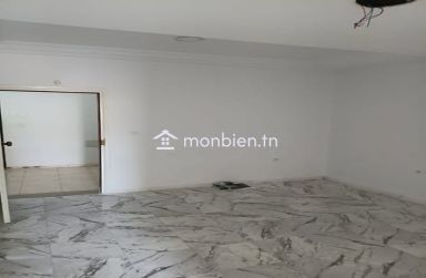 À Louer – Bureau S+1 au Rez-de-Chaussée à El Manar 2