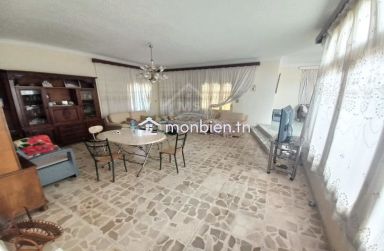 Une villa avec jardin à vendre à Hammamet 51355351