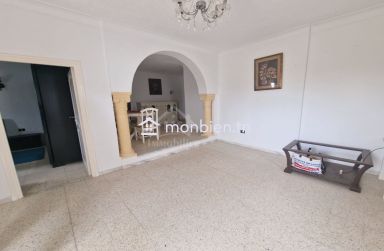 Maison S+2 avec jardin à vendre à Hammamet 51355351