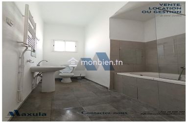 À LOUER ÉTAGE DE VILLA S+3 AVEC ENTRÉE INDÉPENDANTE À SIDI REZIG