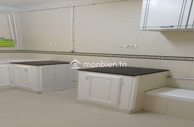 a vendre situé entre Omrane Supérieur Et Manar 1.