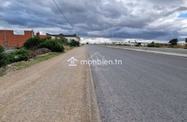 Terrain pieds dans l'eau de 1775 m² à Korba à vendre