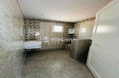 Charmante villa avec piscine à vendre à Hammamet Sud51355351