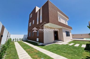 Un duplex S+5 avec piscine à Hammamet Sud à vendre 51355351