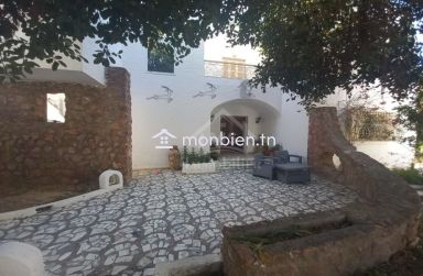 Une villa avec jardin à vendre à Hammamet 51355351