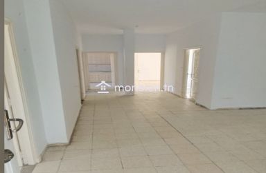 **À Louer – Appartement S+3 au Bardo**