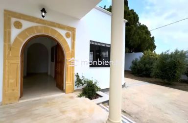 Charmante villa avec piscine à vendre à hammamet 51355351