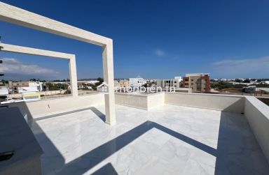 Charmant triplex tout neuf à Hammamet Sud à vendre 51355351