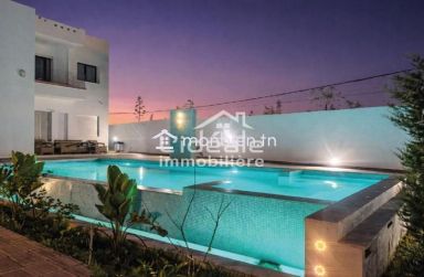 Disponible à la location à l’année une charmante villa proche de jinen Hammamet