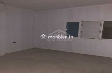 Maison S+2 avec 3 garages à vendre à Korba 51355351