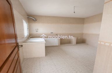 **À Louer – Maison S+2 à Omrane Supérieur**