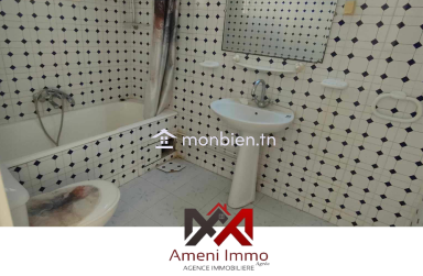 A vendre un Appart s+2 très propre à El Mourouj 5.