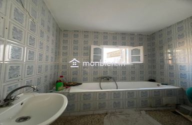 Appartement à bien vivre, propre, belle situation et habitable de suite