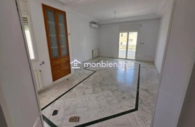 *À Louer – Étage de Villa S+4 Indépendant à Jardin d’El Menzah*