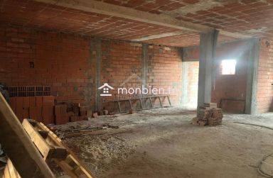 Maison avec garage encours de construction à Hammamet à vendre 51355351