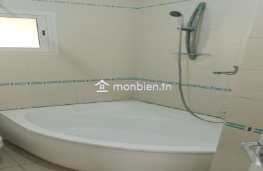 a vendre situé entre Omrane Supérieur Et Manar 1.