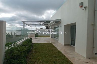 Villa pieds dans l'eau à La zone touristique