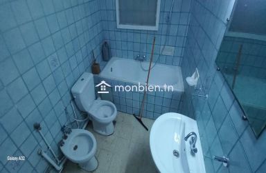 un appartement S+3 situé à Manar 1