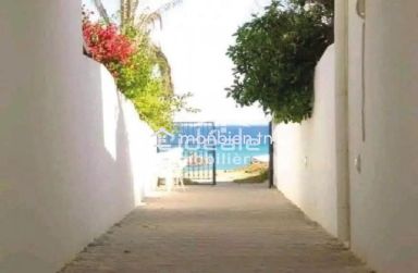 Offrez-vous des vacances de rêve dans un appartement pied dans l’eau à Hammamet Nord !