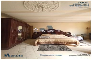 À VENDRE MAISON D’ANGLE S+5 À RADES MALLEHA