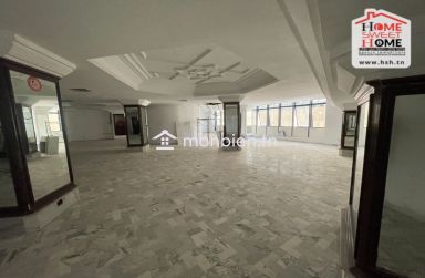 Local Zimbra à Louer à Tunis