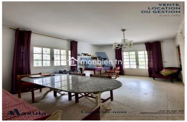 À VENDRE VILLA S+5 DANS LA QUIÉTUDE DE RADES MONGIL