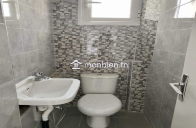 À Louer – Joli Appartement S+2 Rénové à El Manar 1