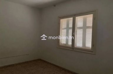 Appartement S+2 à Cité Ennozha, Ariana